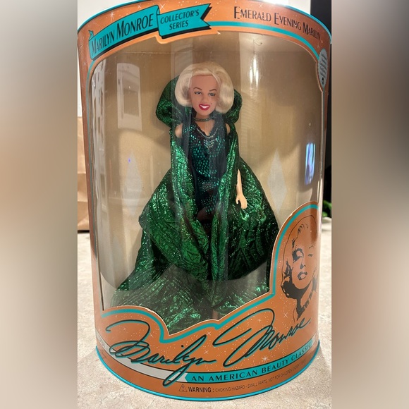 NIB-1993 Emerald Evening Marilyn Monroe Doll by DSI - Picture 1 of 12